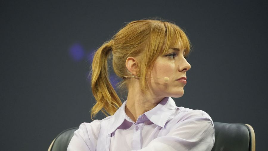 Eva-Schulz Eva-Schulz