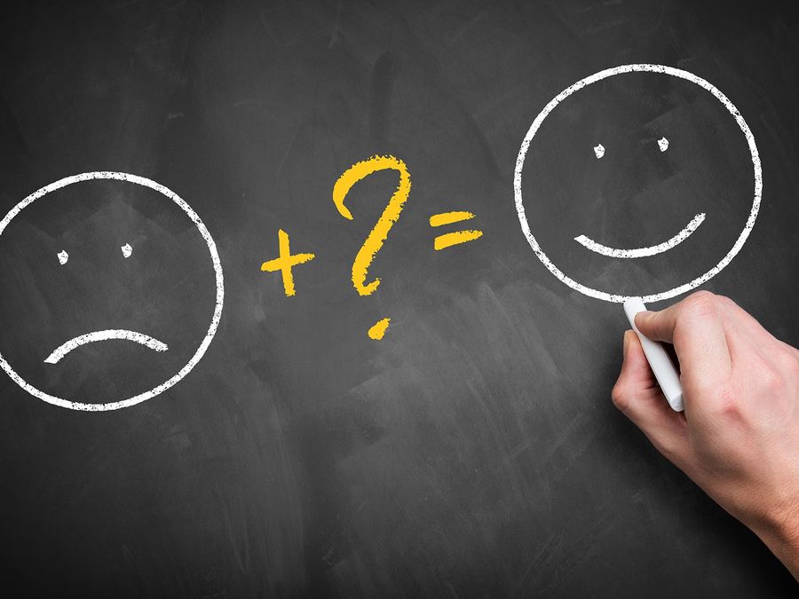 Mit der KI die Mitarbeiterzufriedenheit erhöhen – mit diesen Tipps klappt es Mit der KI die Mitarbeiterzufriedenheit erhöhen – mit diesen Tipps klappt es