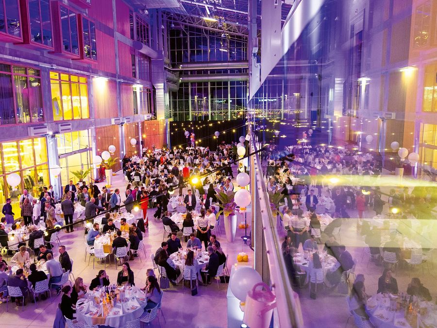 Vom Bürobedarf zum Multi-Channel-Experten Vom Bürobedarf zum Multi-Channel-Experten