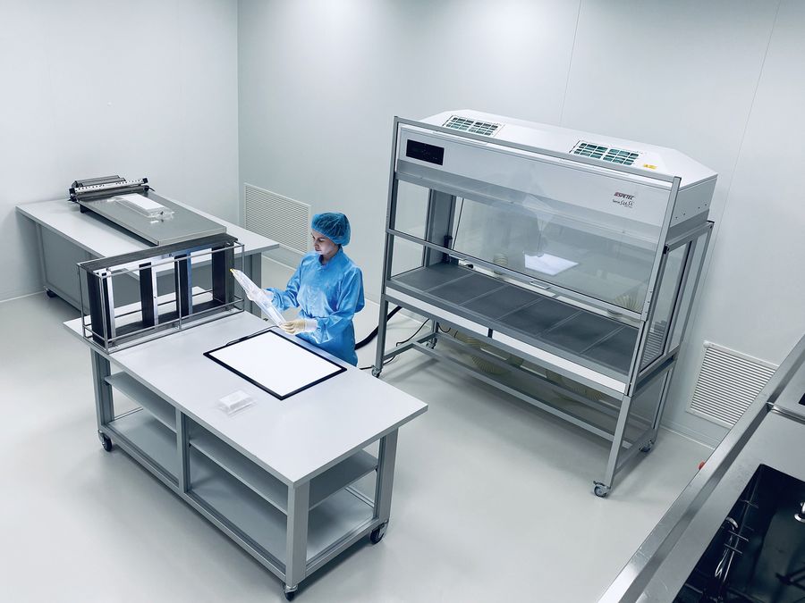 Speziallösungen aus dem Reinraum Speziallösungen aus dem Reinraum