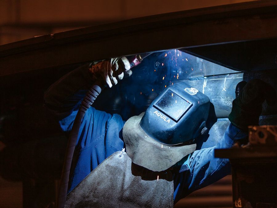 Technische Lösungen für komplexe Industrieanlagen Technische Lösungen für komplexe Industrieanlagen