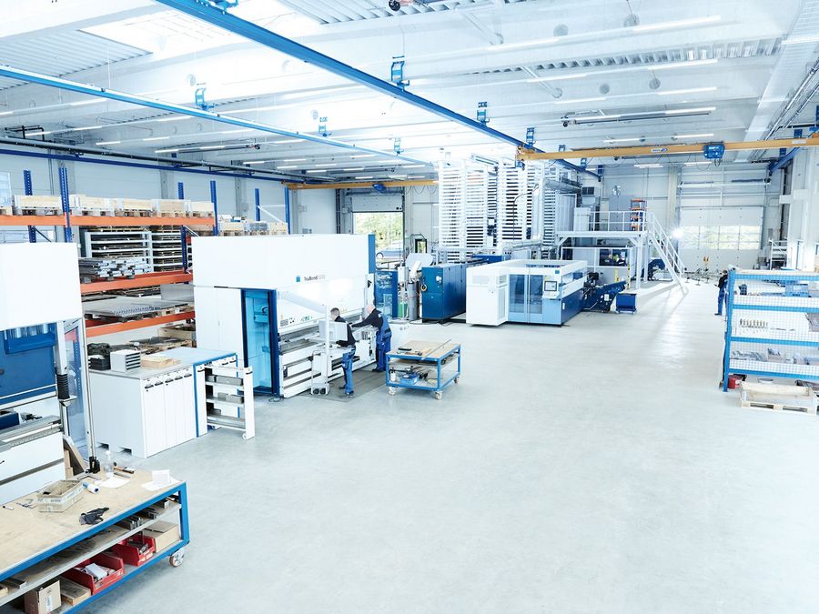 Vier Säulen, ein Fundament Vier Säulen, ein Fundament