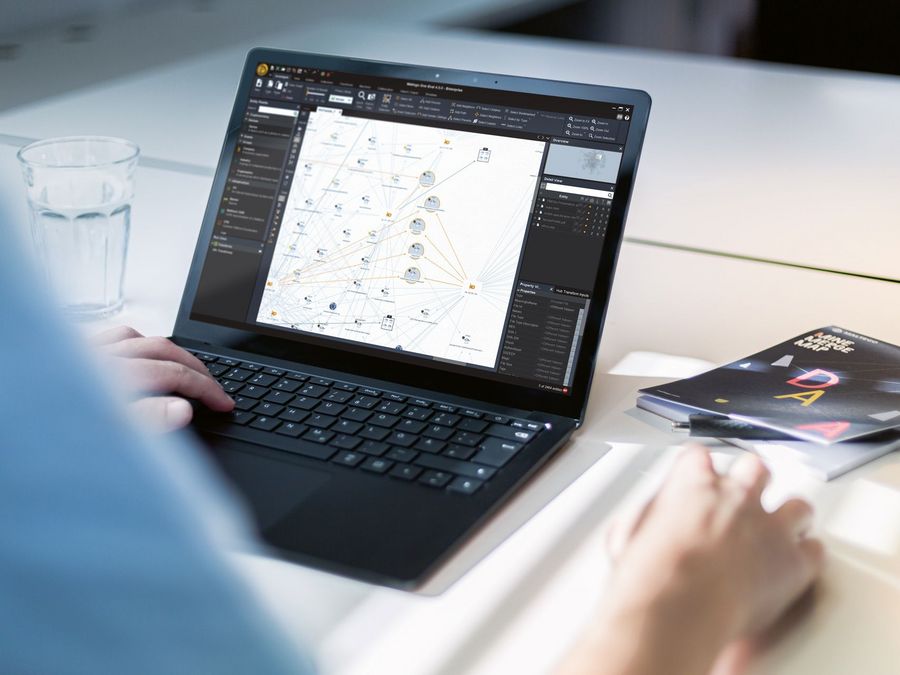 Jenseits der Blackbox: eine offene Plattform für digitale Aufklärung Jenseits der Blackbox: eine offene Plattform für digitale Aufklärung