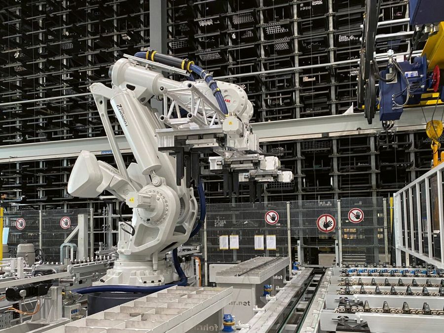 Intelligente Lagertechnik für eine neue Produktionsrealität Intelligente Lagertechnik für eine neue Produktionsrealität