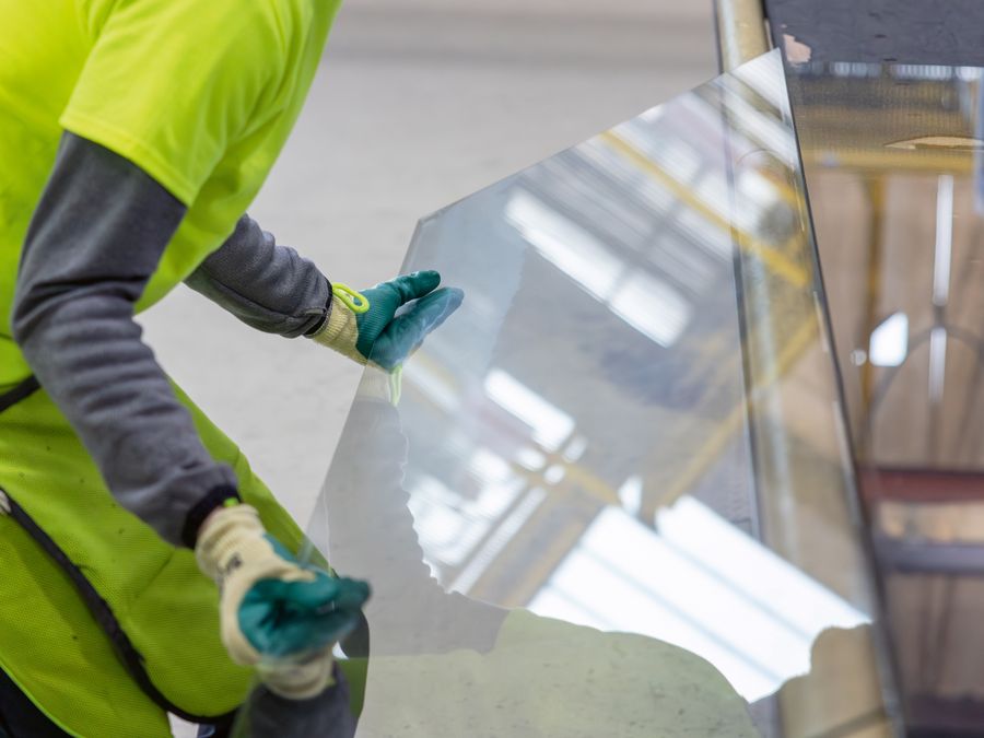 Unternehmen retten. Zukunft sichern. Unternehmen retten. Zukunft sichern.