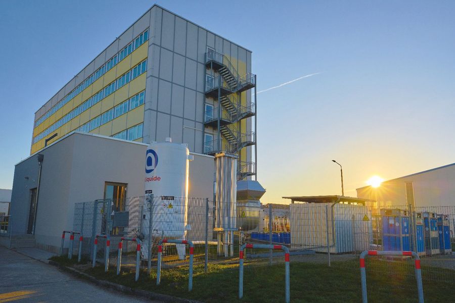 „Es gibt spannende Märkte jenseits der LED“ „Es gibt spannende Märkte jenseits der LED“
