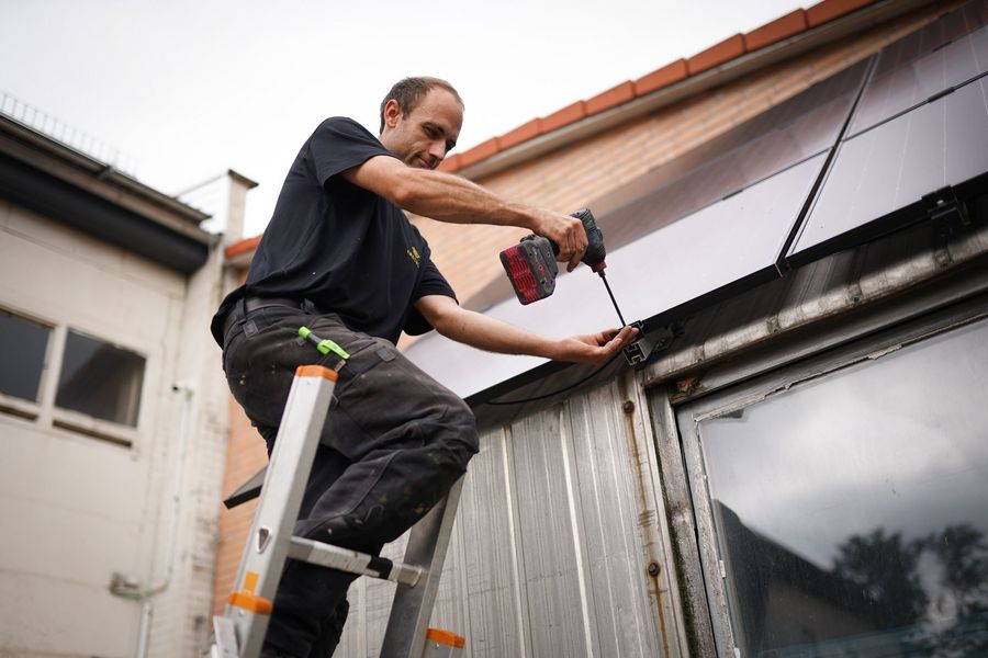 KES Krechlok Elektrosysteme GmbH Montage KES Krechlok Elektrosysteme GmbH Montage