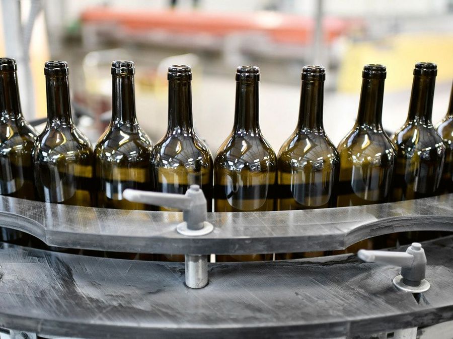 Ehrlicher Werkstoff, klare Vision Ehrlicher Werkstoff, klare Vision