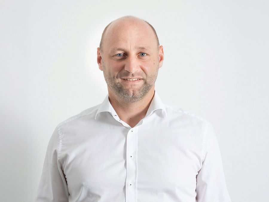 Die Synergie von Hydraulik und Elektronik Die Synergie von Hydraulik und Elektronik